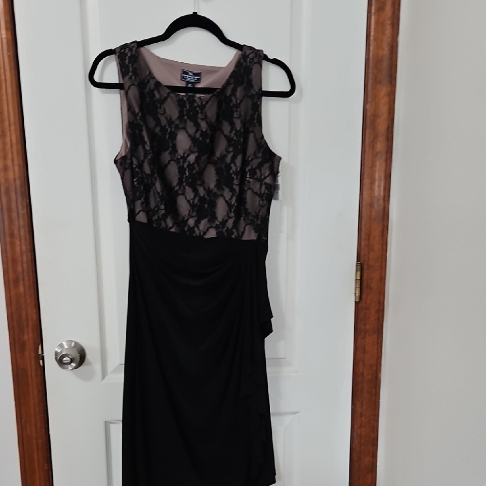 American Living Black Sleeveless Scoop Neck Sheath Dress for Cocktail